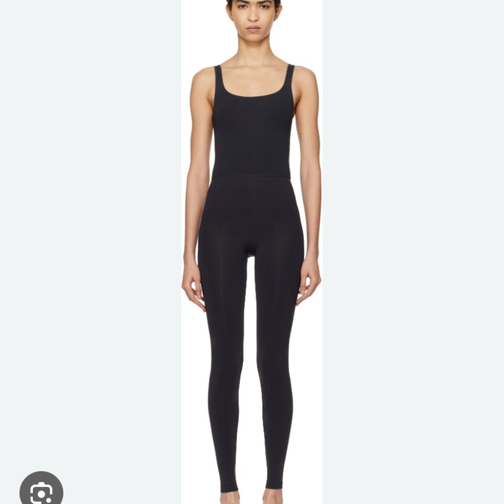 SKIMS (black) Smoothing Seamless Black Catsuit